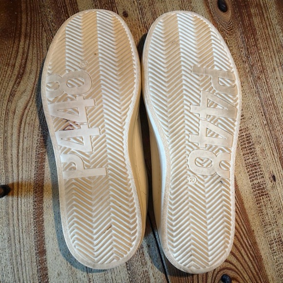 P448 Sneaker Low Top Lace Up -Like New-see details - Picture 4 of 7
